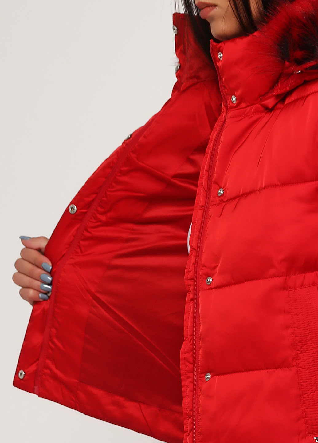 Червона зимня куртка Guess