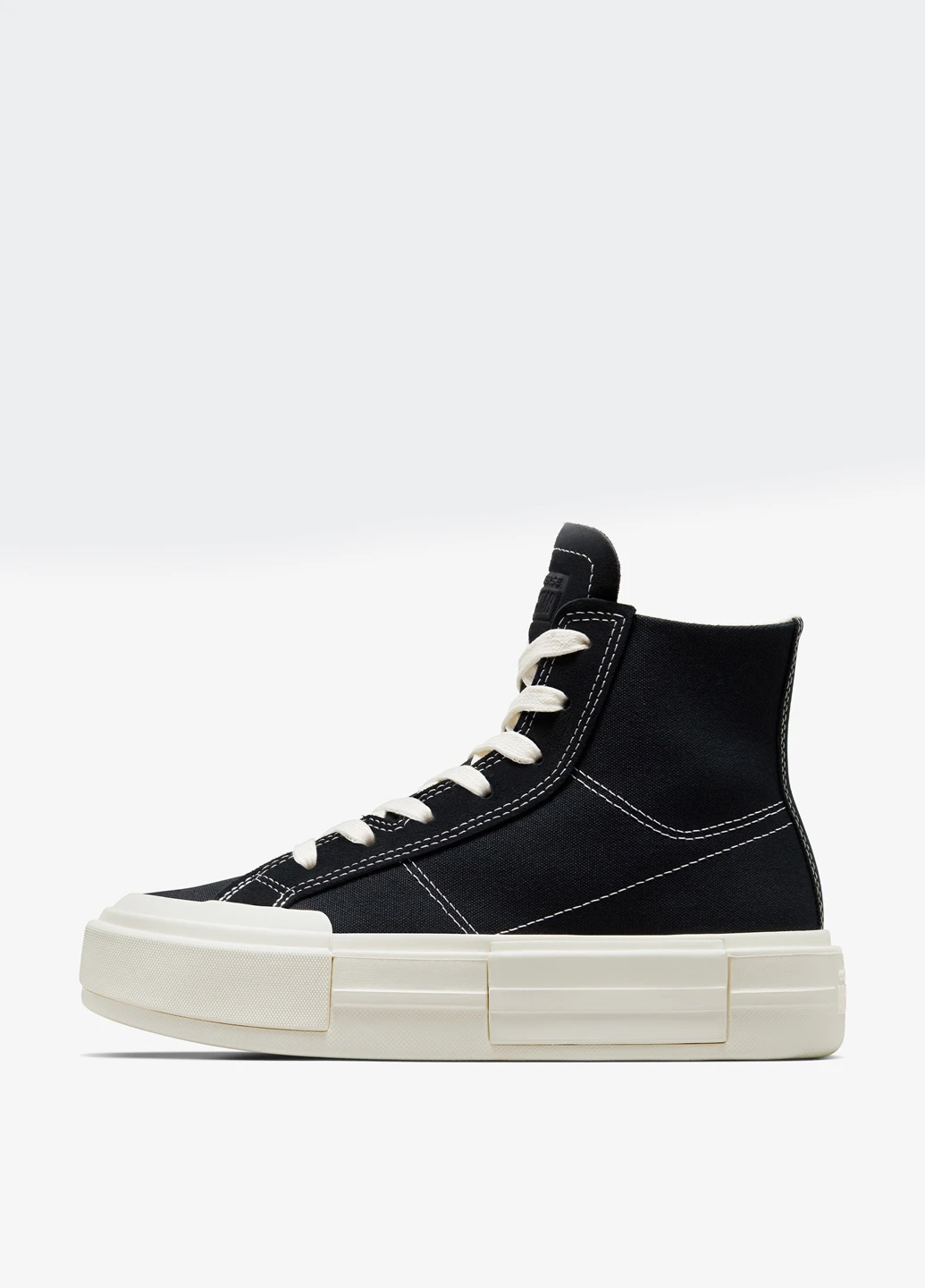 Черные кеды Converse CHUCK TAYLOR ALL STAR CRUISE с белой подошвой, с логотипом