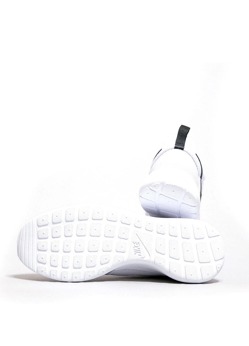 Белоснежные демисезонные кроссовки Nike