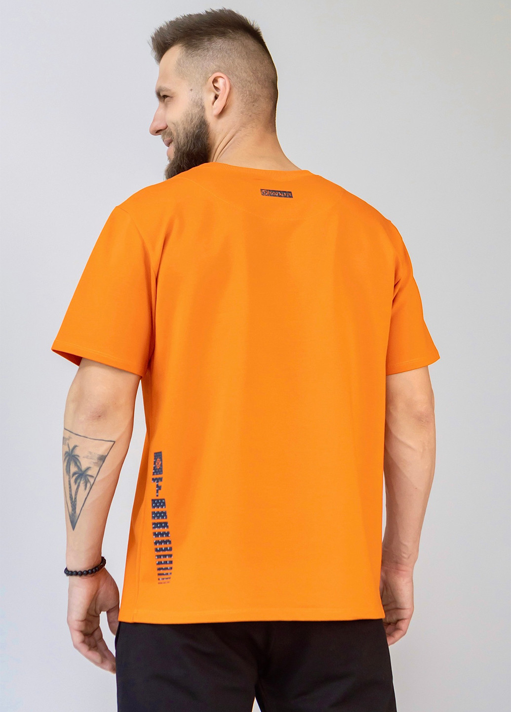 Оранжевая футболка TOTALFIT
