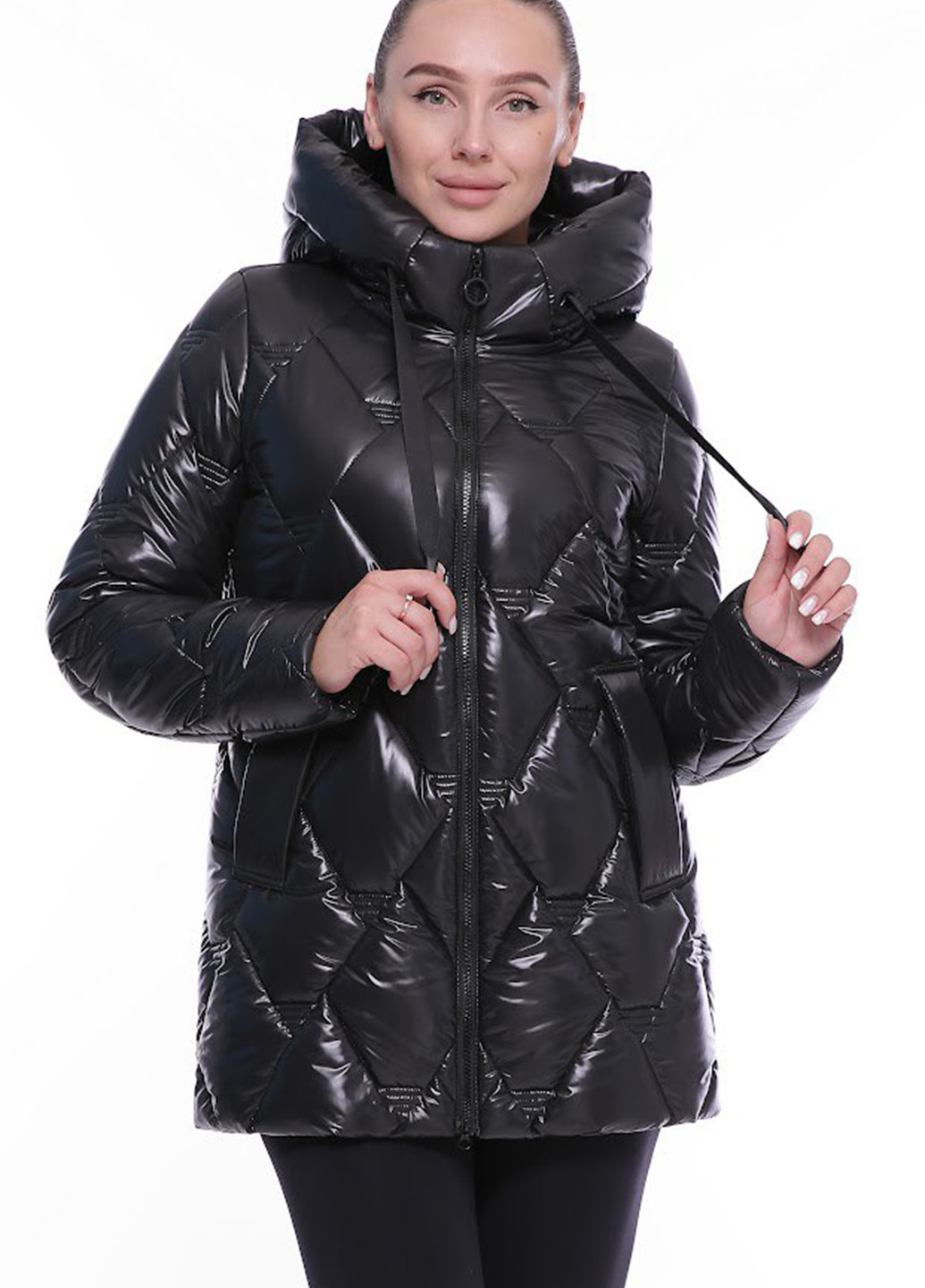 Черная зимняя куртка Rolana