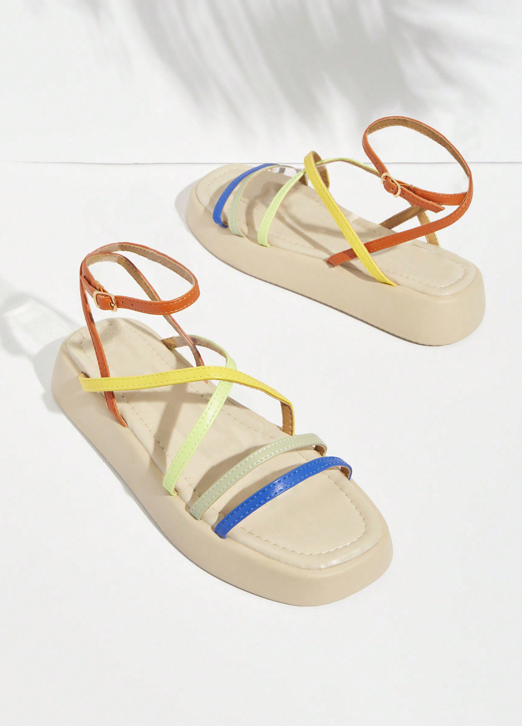 Комбинированные босоножки SHEIN с ремешком