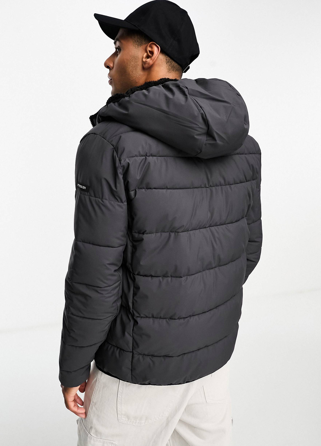 Темно-серая демисезонная куртка Calvin Klein