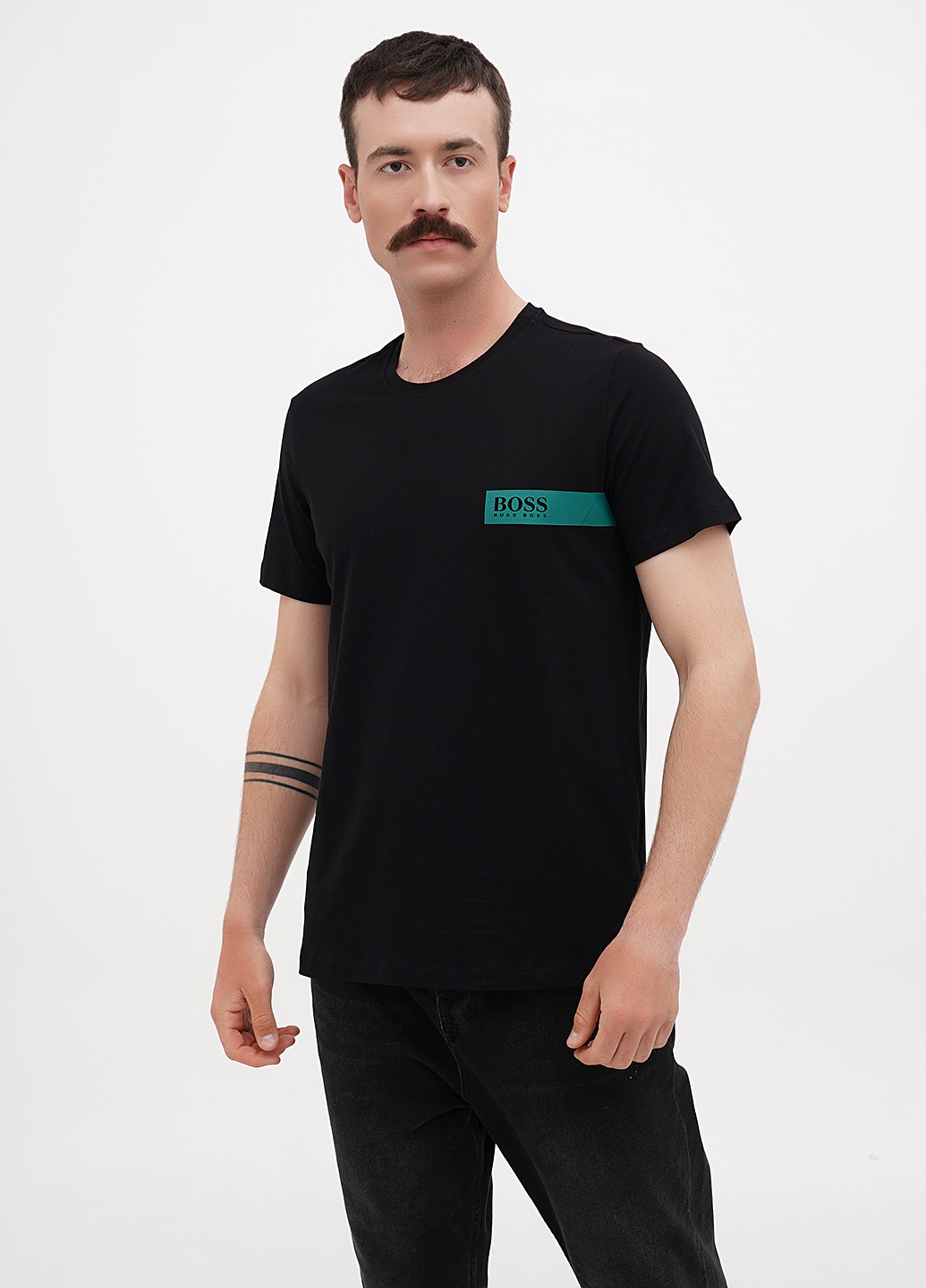 Черная футболка Hugo Boss