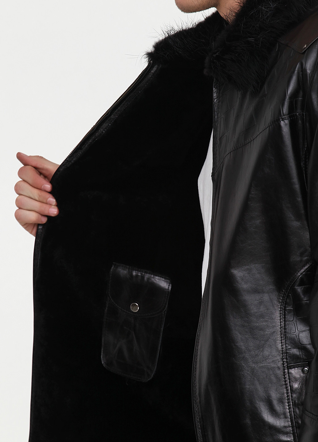 Черная зимняя куртка кожаная Fabiani