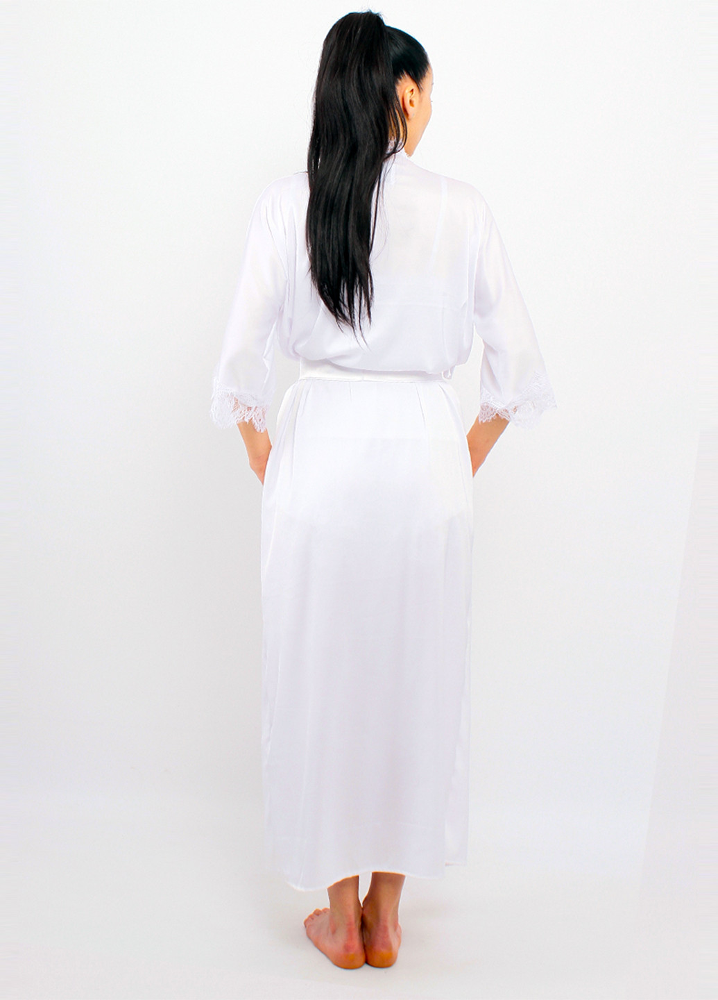 Білий демісезонний комплект (нічна сорочка, халат) Ghazel
