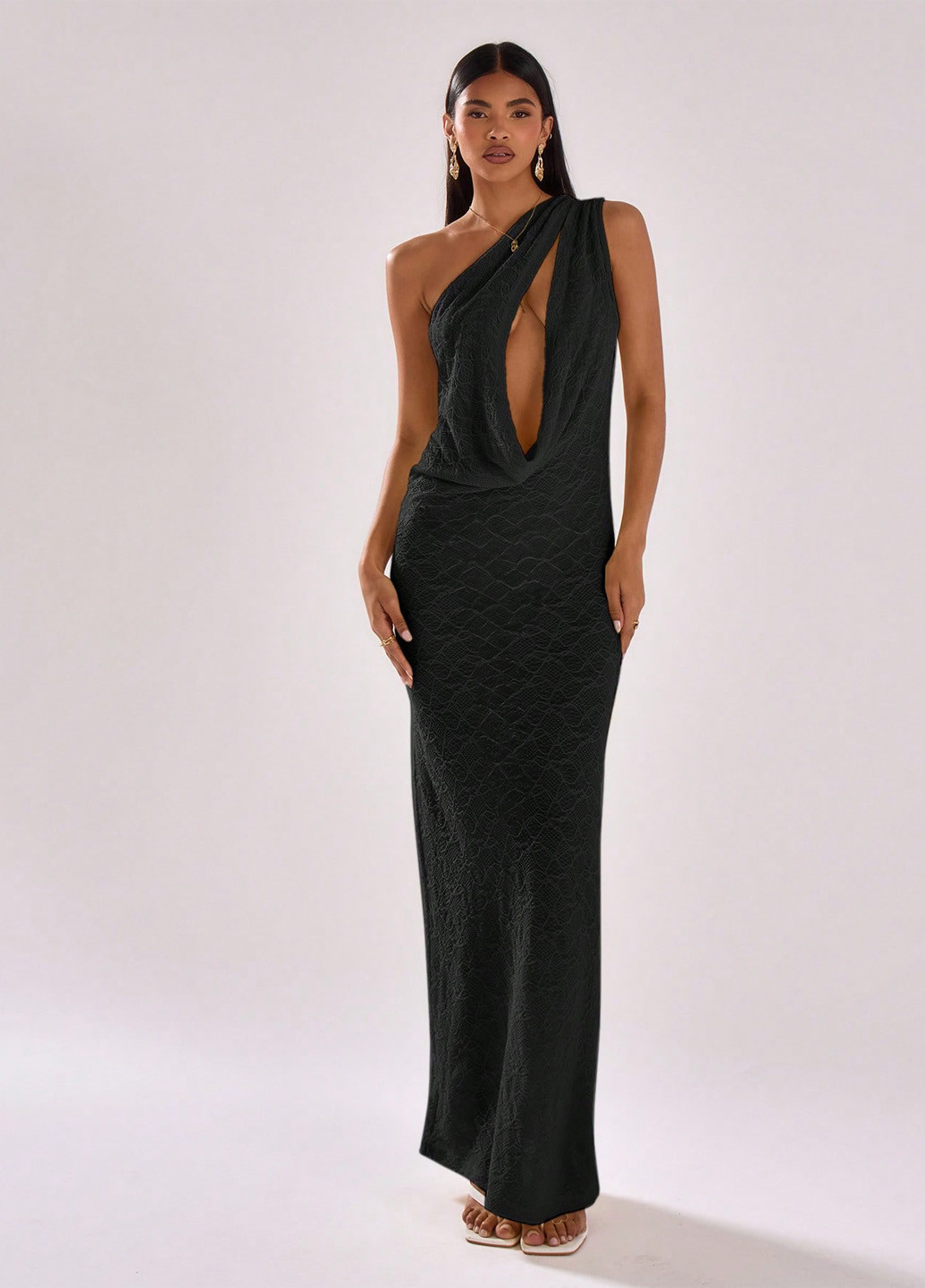 Чорна кежуал сукня на одне плече SHEIN однотонна