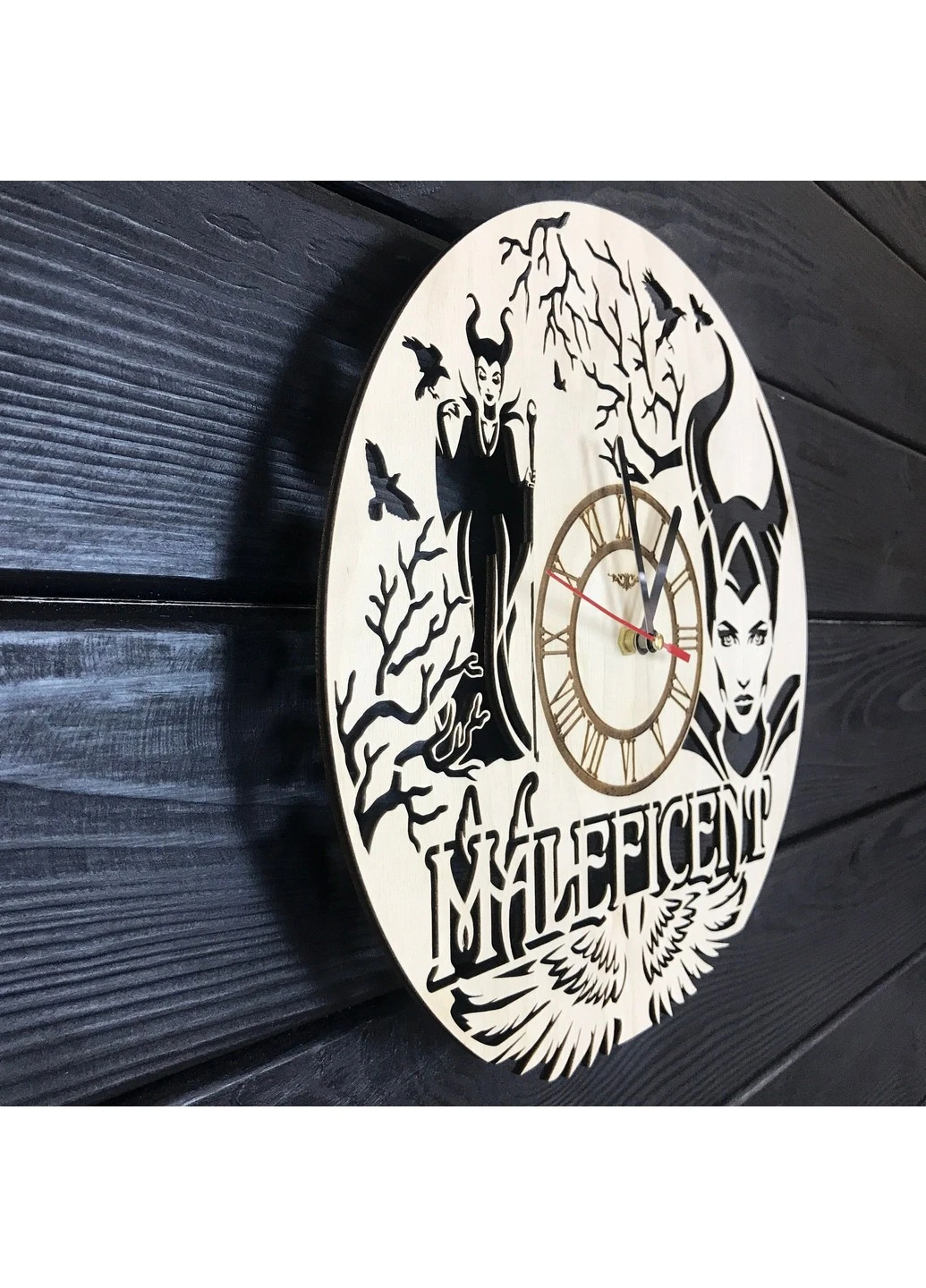 Тематические настенные часы из дерева «Малефисента» 7Arts (253566661)