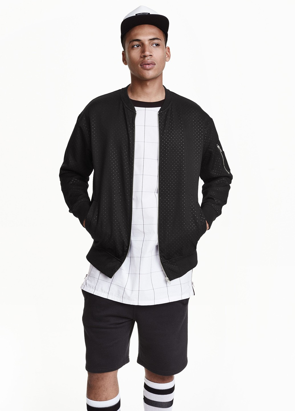 Чорна демісезонна куртка H&M