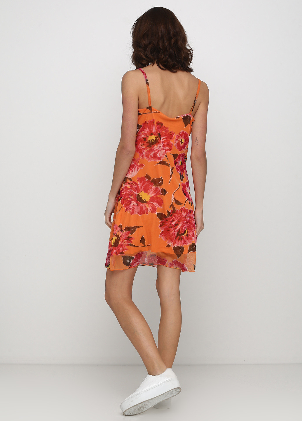 Оранжевое кэжуал платье платье-комбинация ON-Line с цветочным принтом