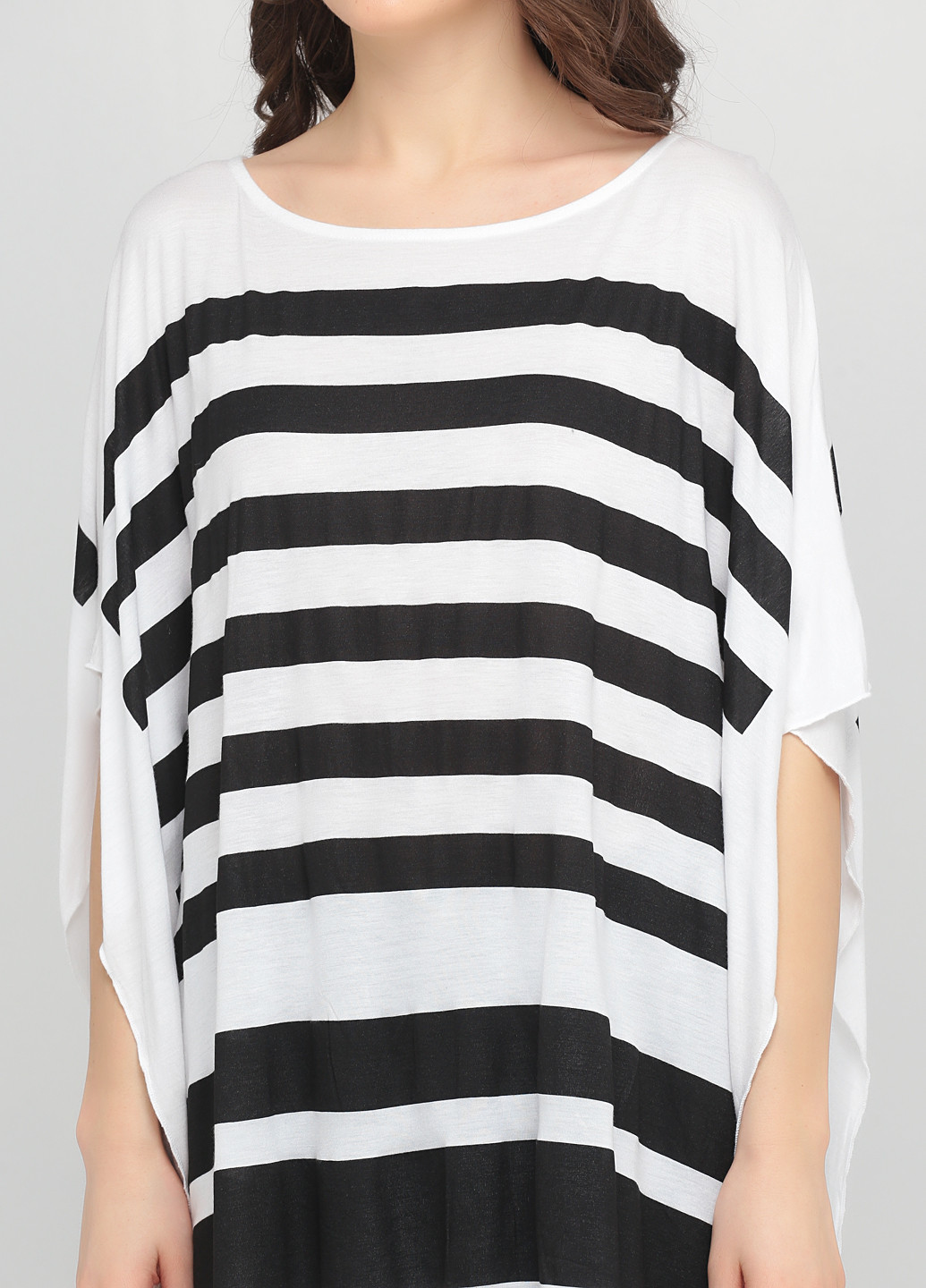 Черно-белая летняя футболка Asos