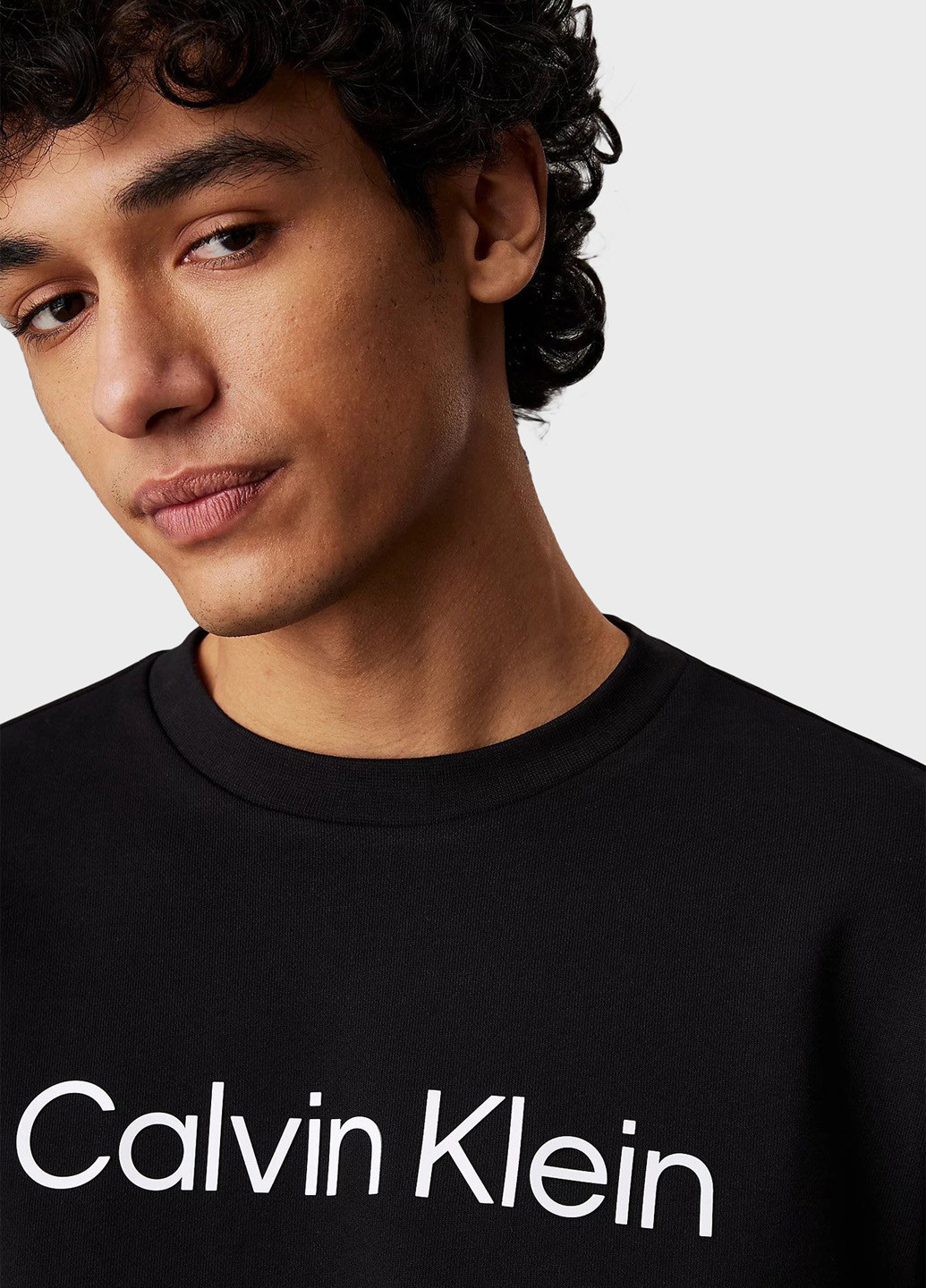 Черный свитшот Calvin Klein логотип без декора (366431789)