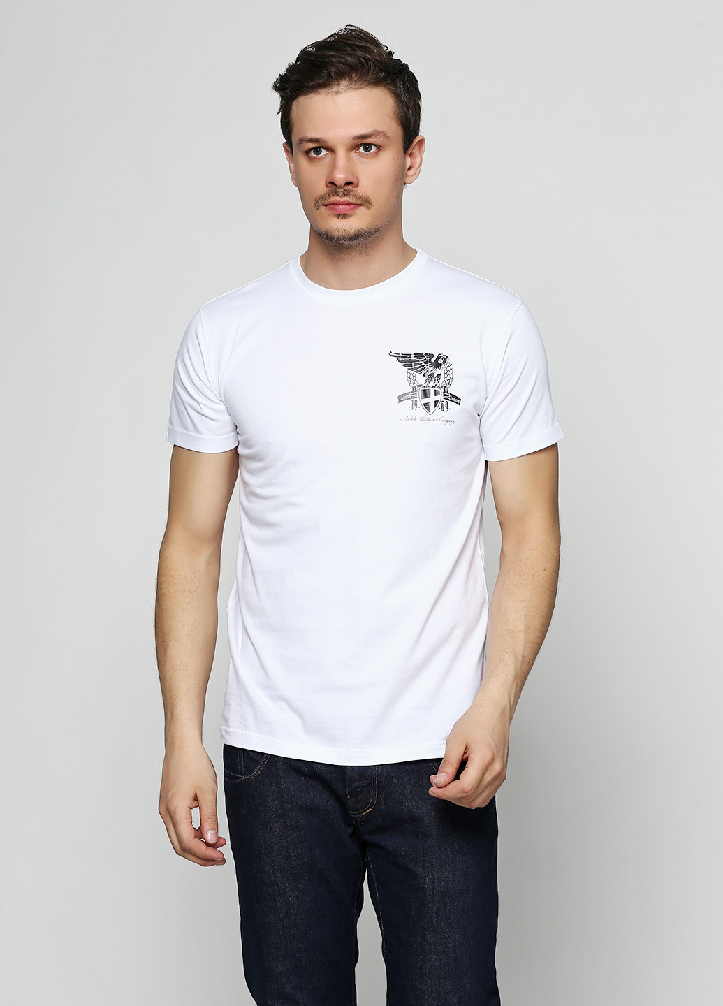 Белая футболка с коротким рукавом Dobermans Aggressive