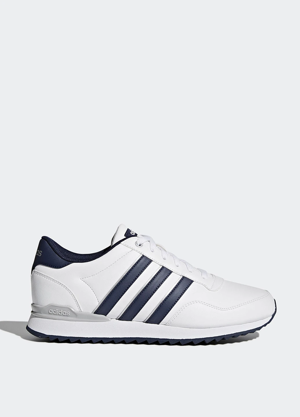 Белые демисезонные кроссовки adidas