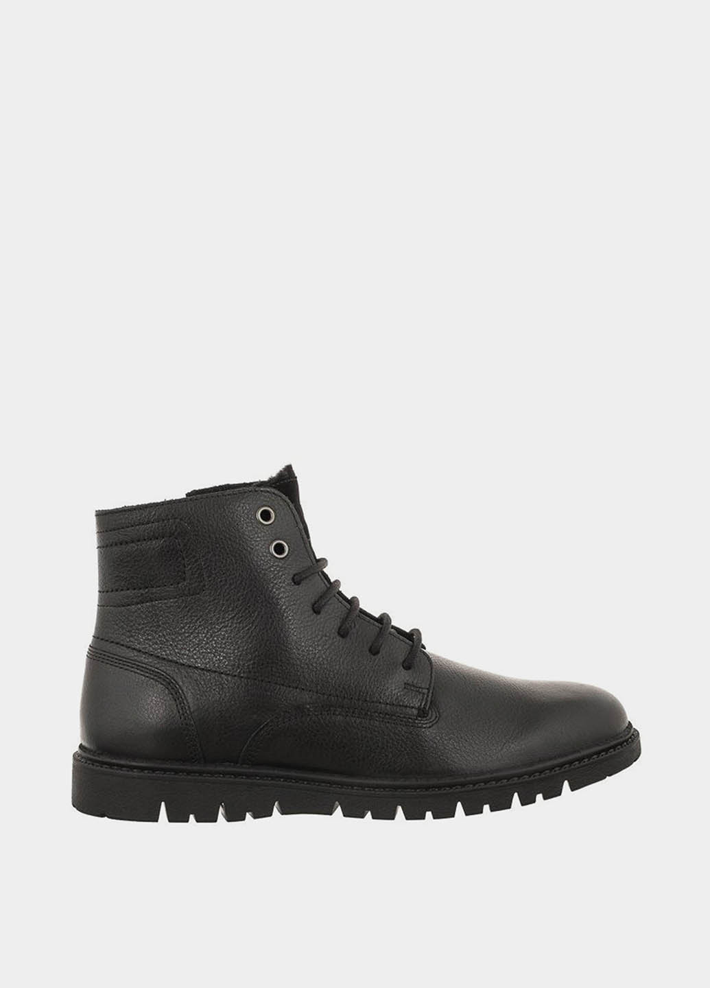 Черные зимние ботинки Geox
