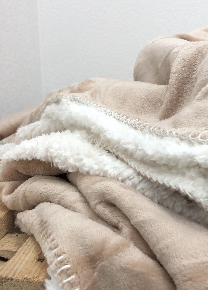 Плед велюровый з выдавкой акрил 200х240 латте Vie Nouvelle (254397184)