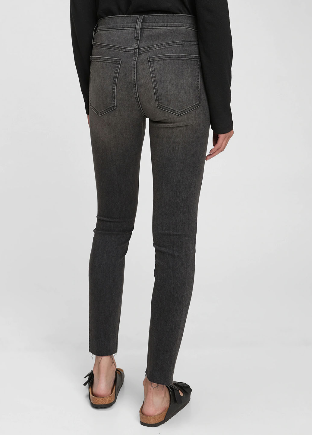 Темно-серые демисезонные скинни, укороченные джинсы Gap