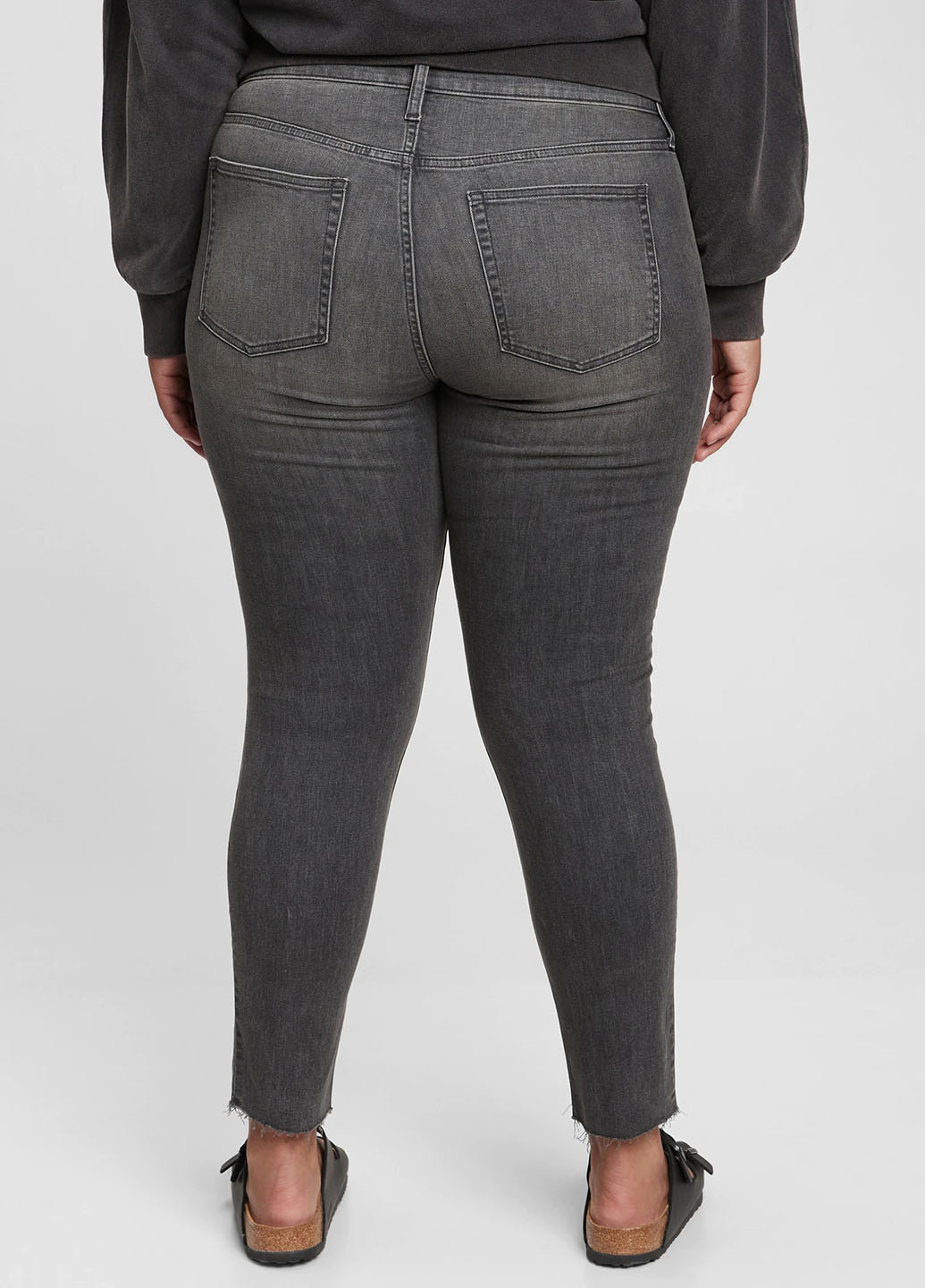 Темно-серые демисезонные скинни, укороченные джинсы Gap