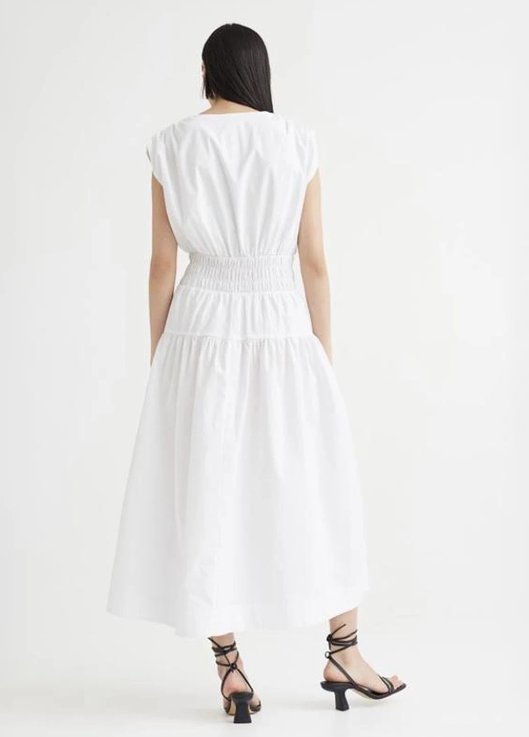 Белое кэжуал платье H&M однотонное