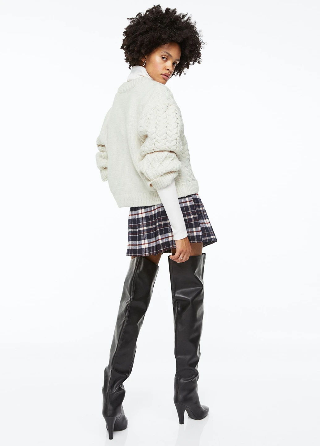 Молочний зимовий светр зимовий джемпер H&M