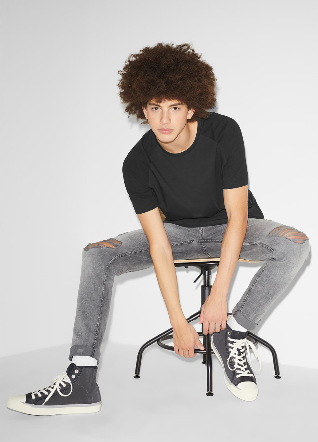 Чорна футболка C&A