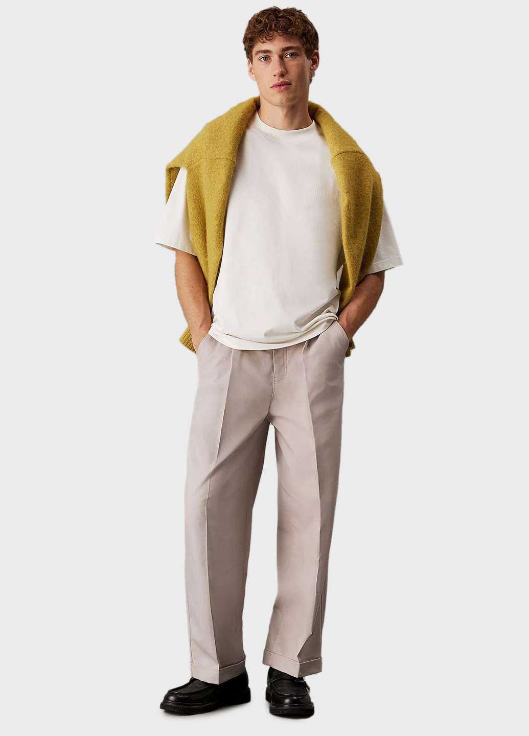 Бежевые классические, кэжуал демисезонные прямые брюки Calvin Klein Jeans