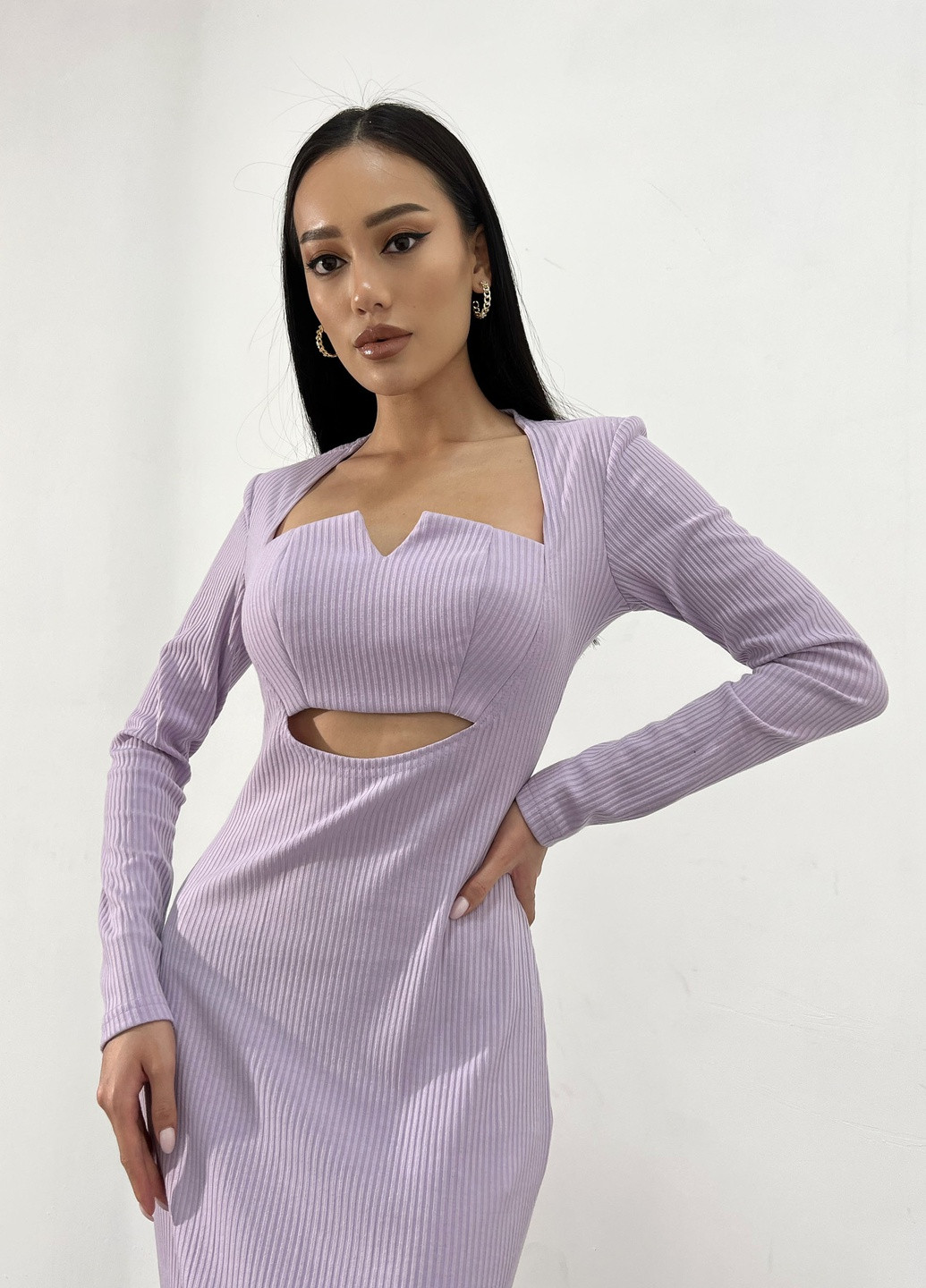 Сиреневое вечернее платье прилегающего силуэта длина миди Jadone Fashion