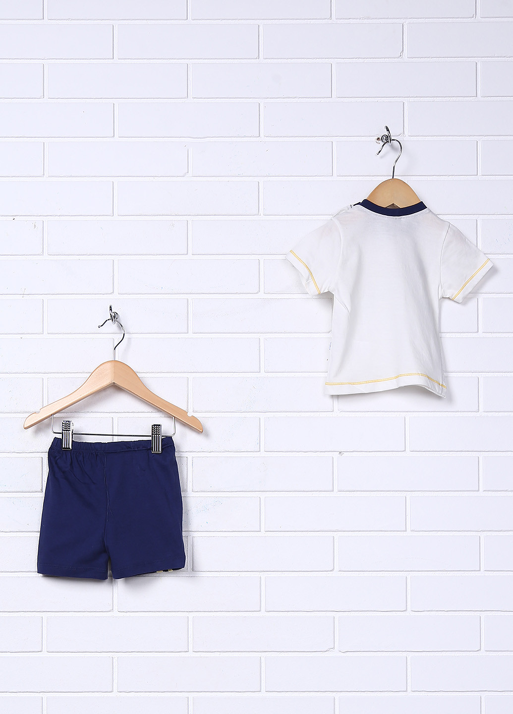 Белый летний комплект (футболка, шорты) Twetoon
