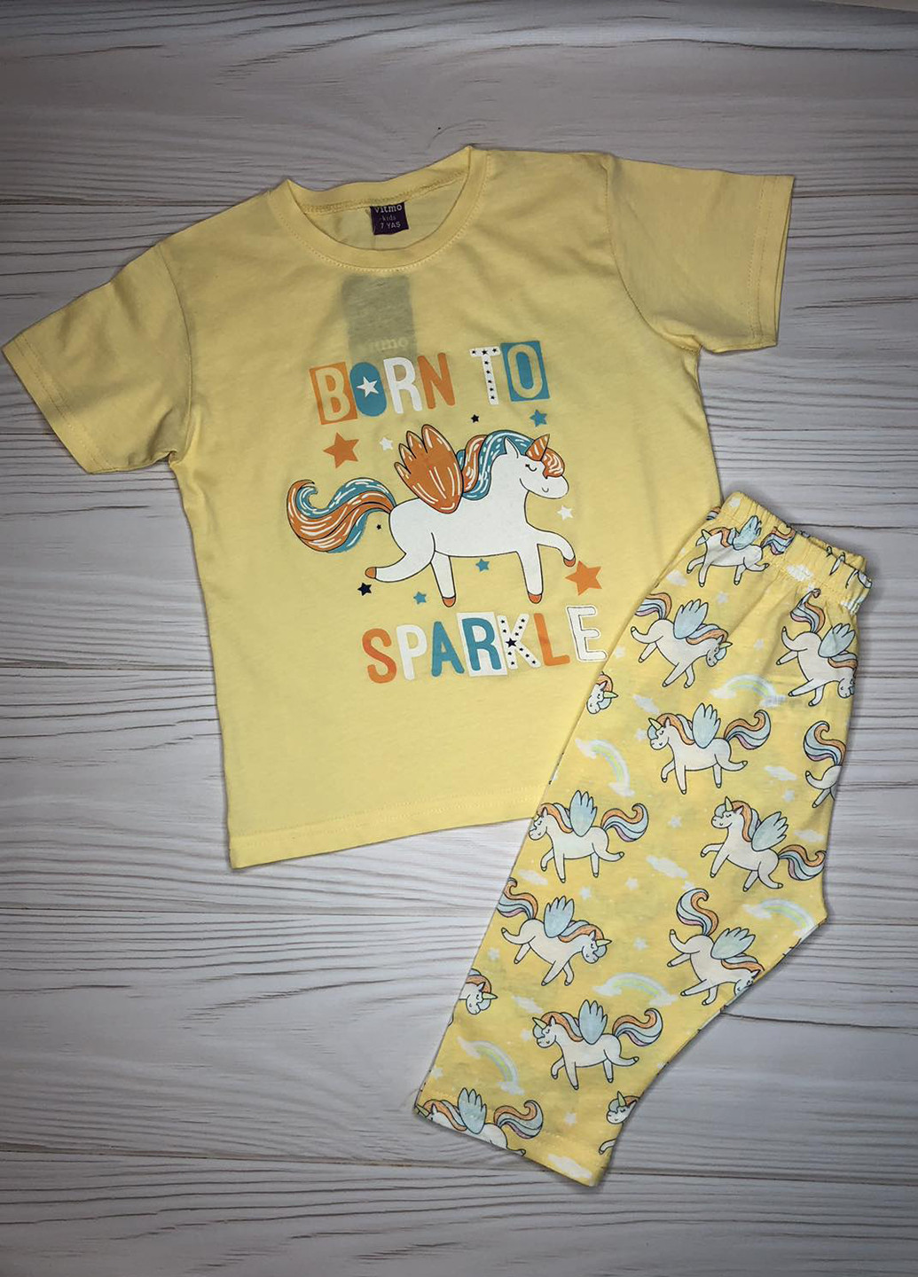 Желтая всесезон пижама (футболка, бриджи) футболка + бриджи Vitmo baby