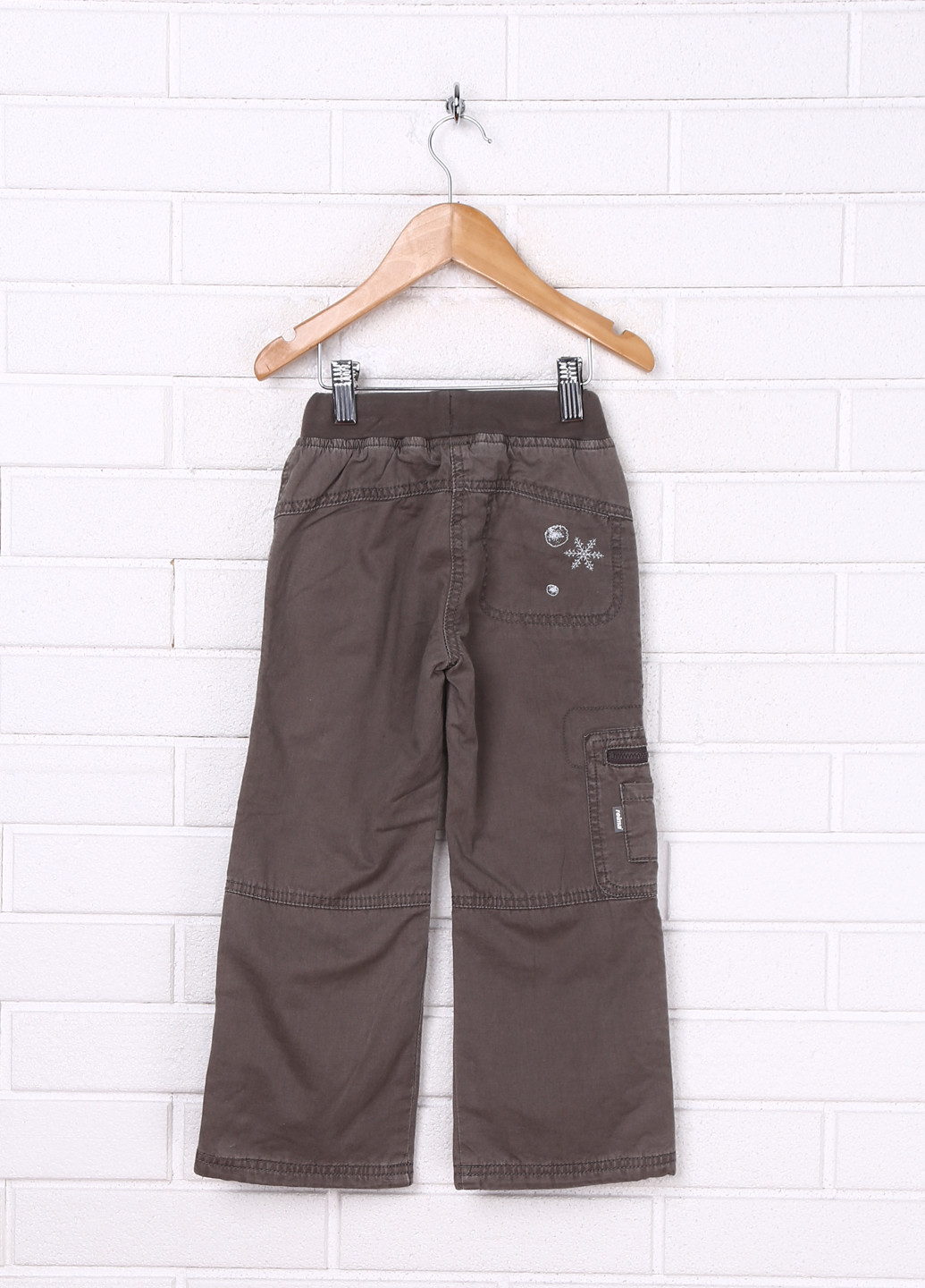 Серые кэжуал демисезонные прямые брюки Reima