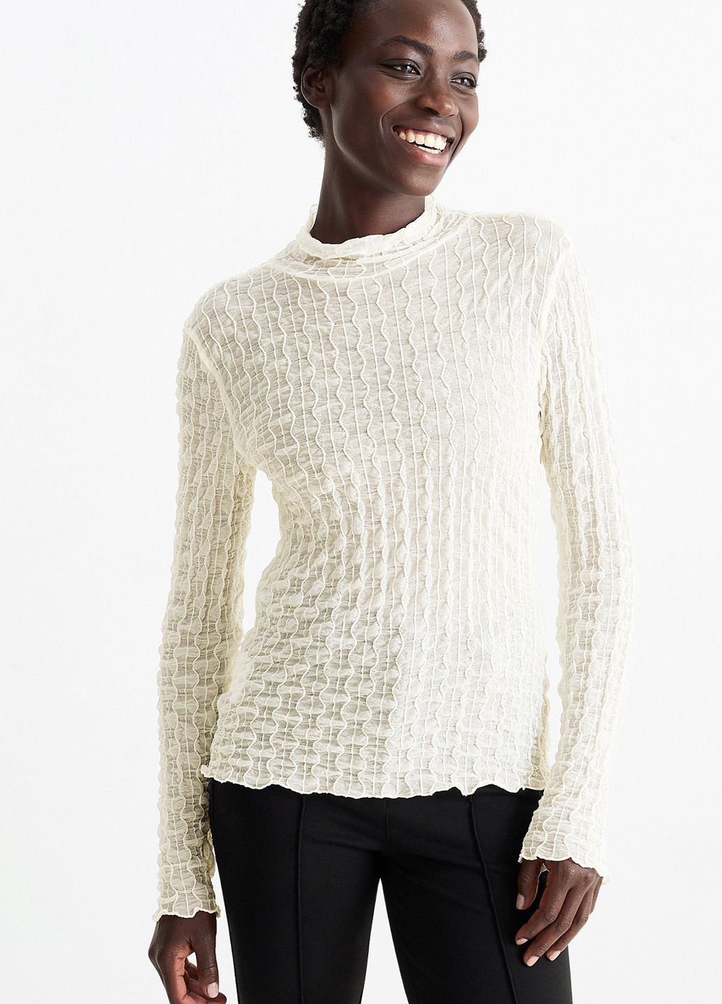 Молочна блуза C&A