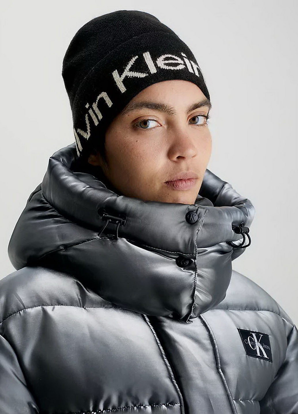 Шапка Calvin Klein Logo Beanie (328399627)