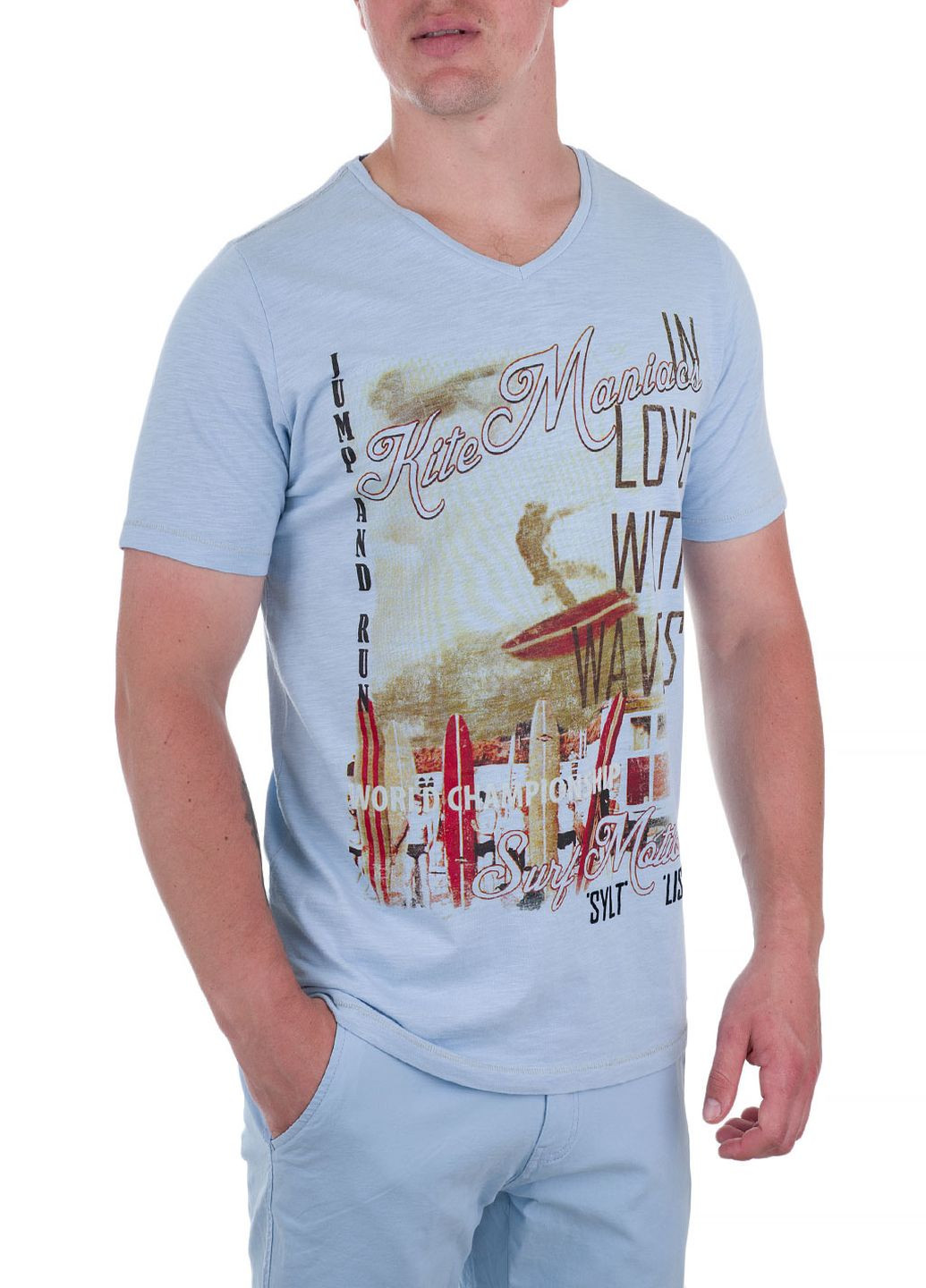 Голубая футболка Kitaro