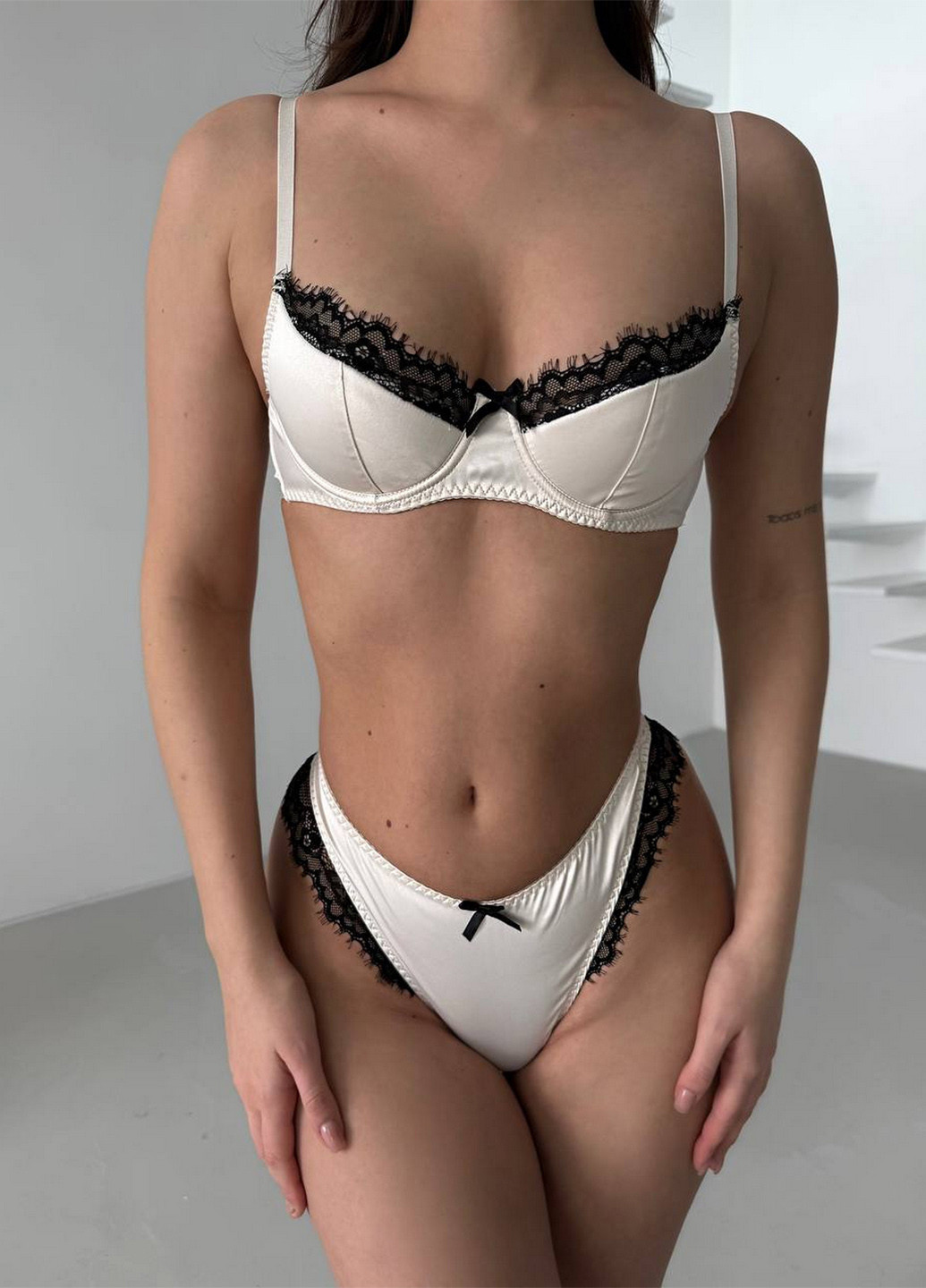 Белый демисезонный комплект (бюстгальтер, трусики) NOVA VEGA