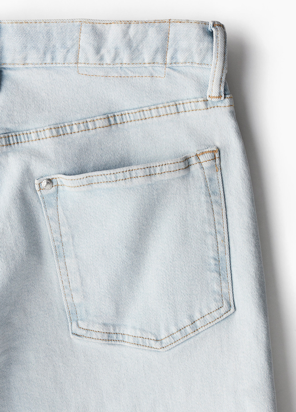 Светло-голубые демисезонные зауженные джинсы H&M