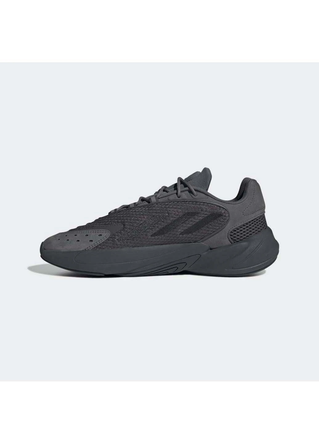Черные демисезонные кроссовки adidas