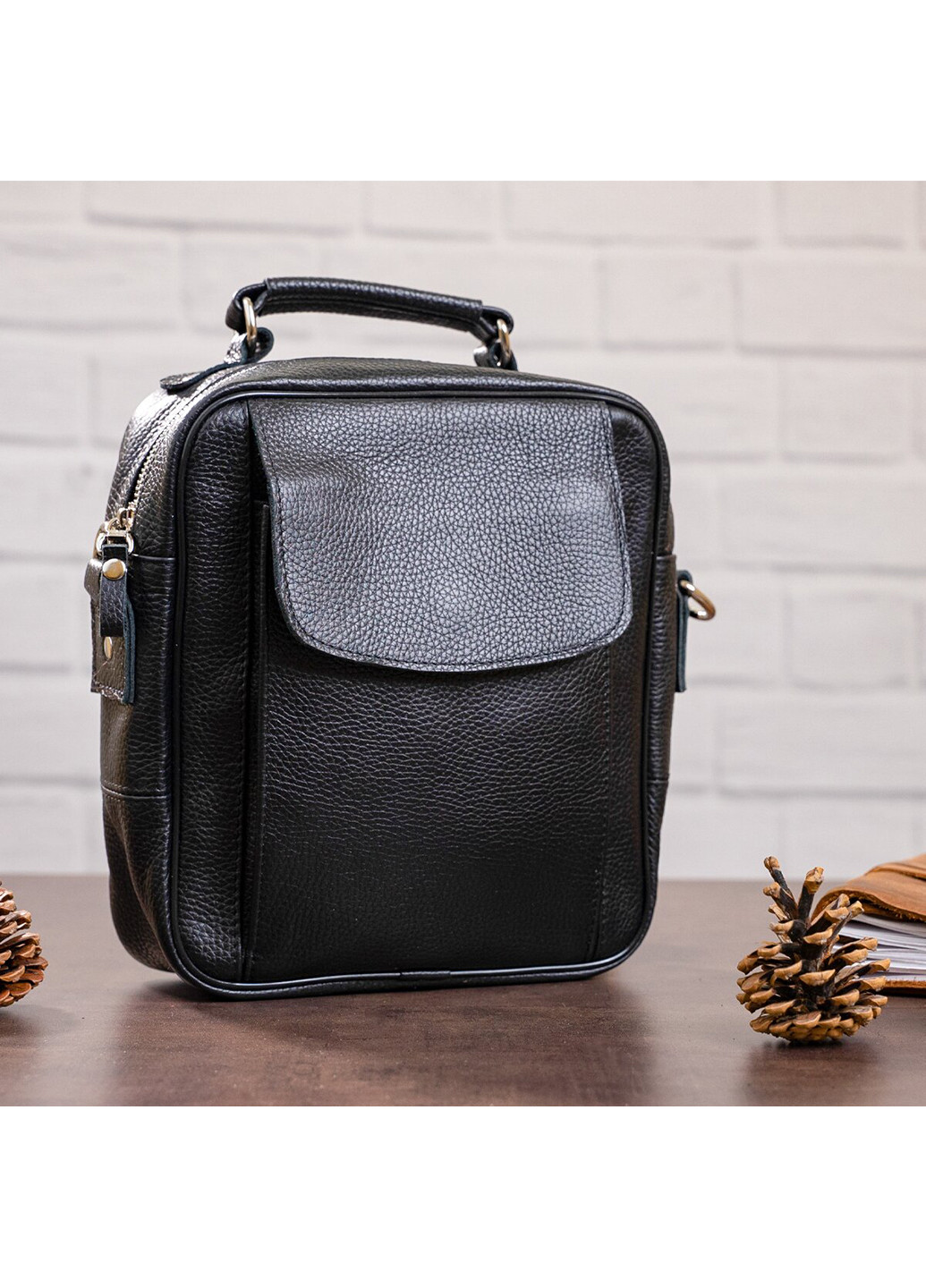 Чоловіча шкіряна сумка 20х22,5х7 см Shvigel (229460015)