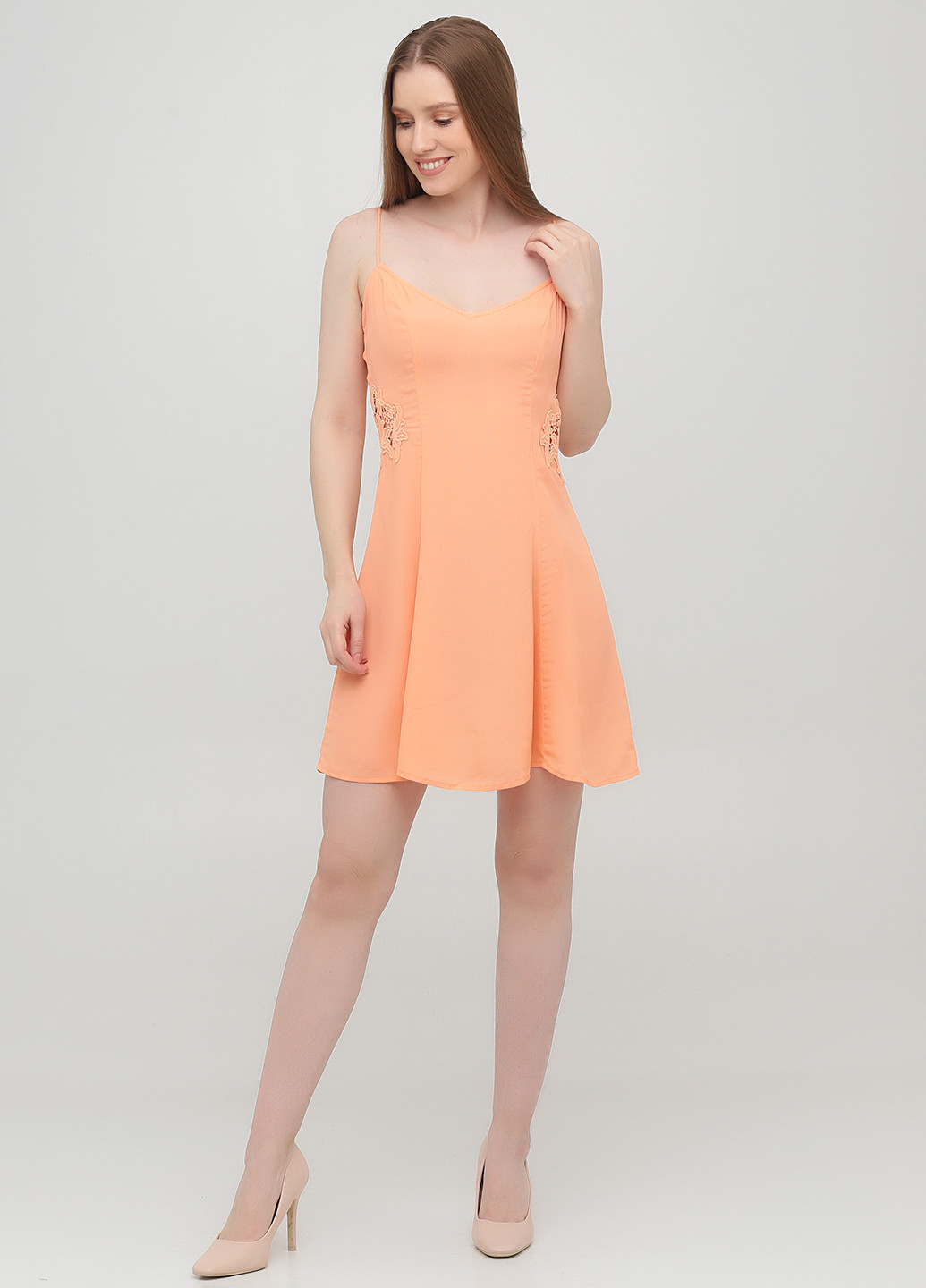 Светло-оранжевое кэжуал платье клеш Asos однотонное