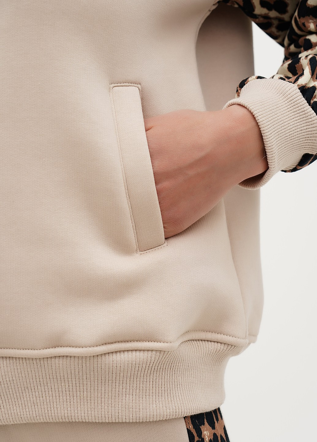 Бомбер EQUILIBRI на молнии (329324410)