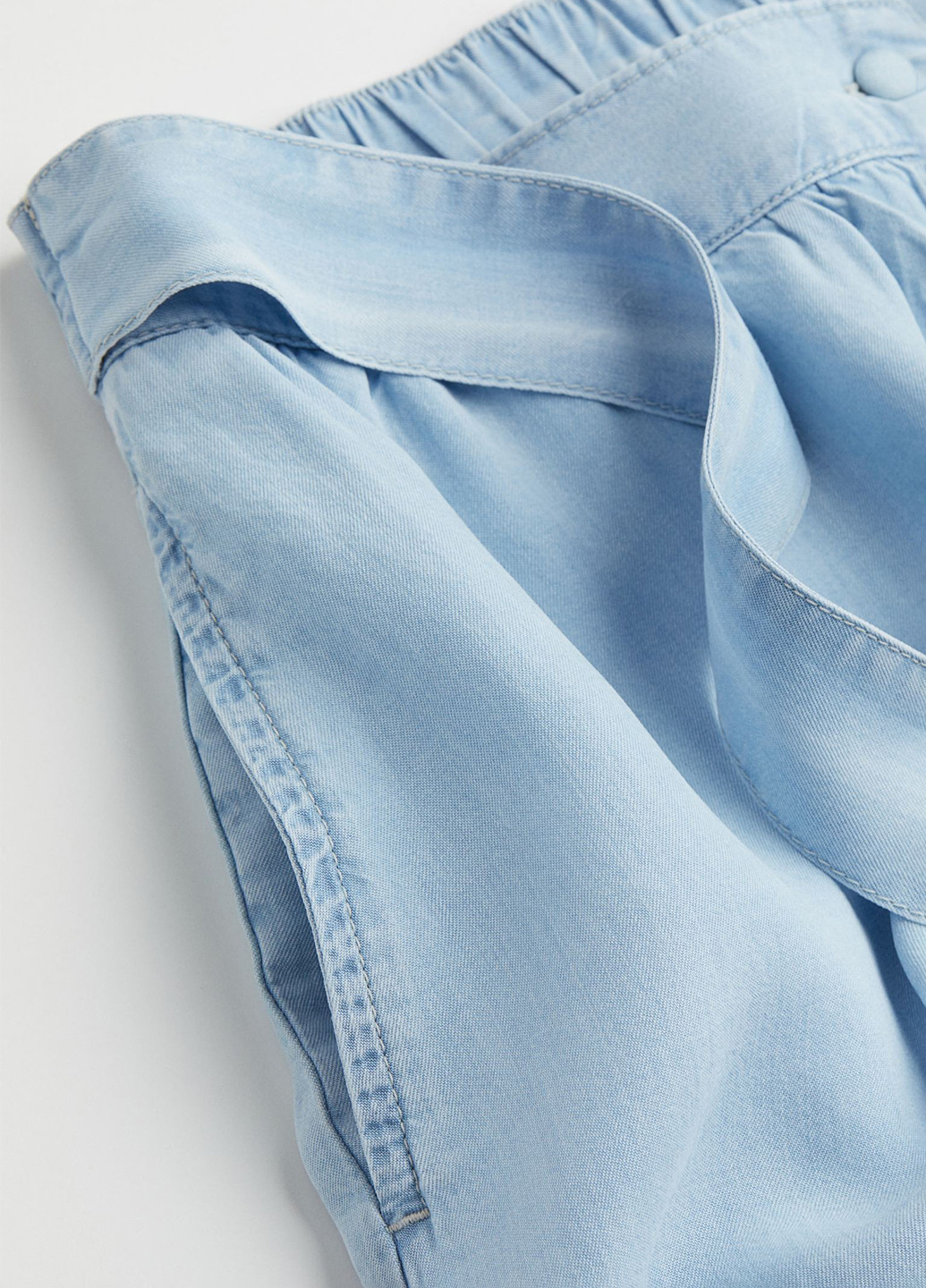 Светло-голубая кэжуал, джинсовая однотонная юбка H&M клешированная