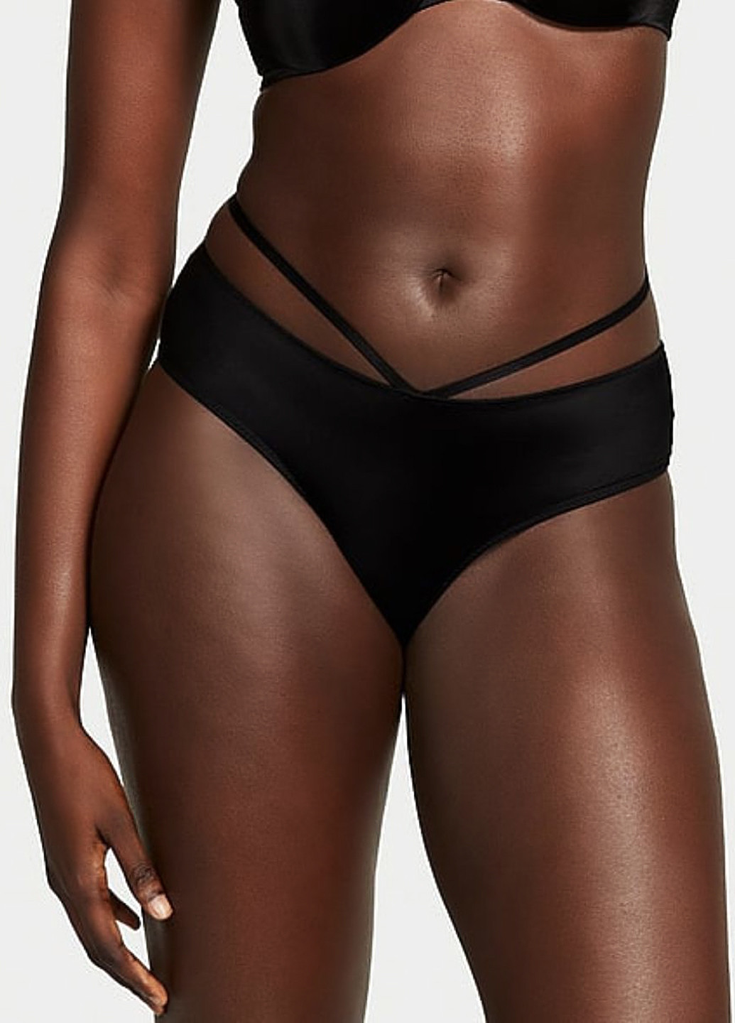 Черный демисезонный комплект (бюстгальтер, трусики) Victoria's Secret