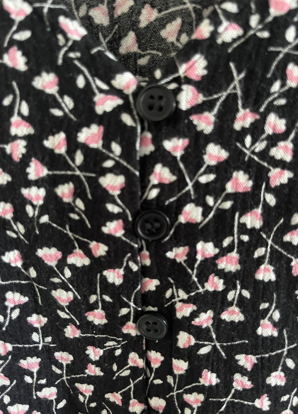 Чорна блуза з баскою Monki