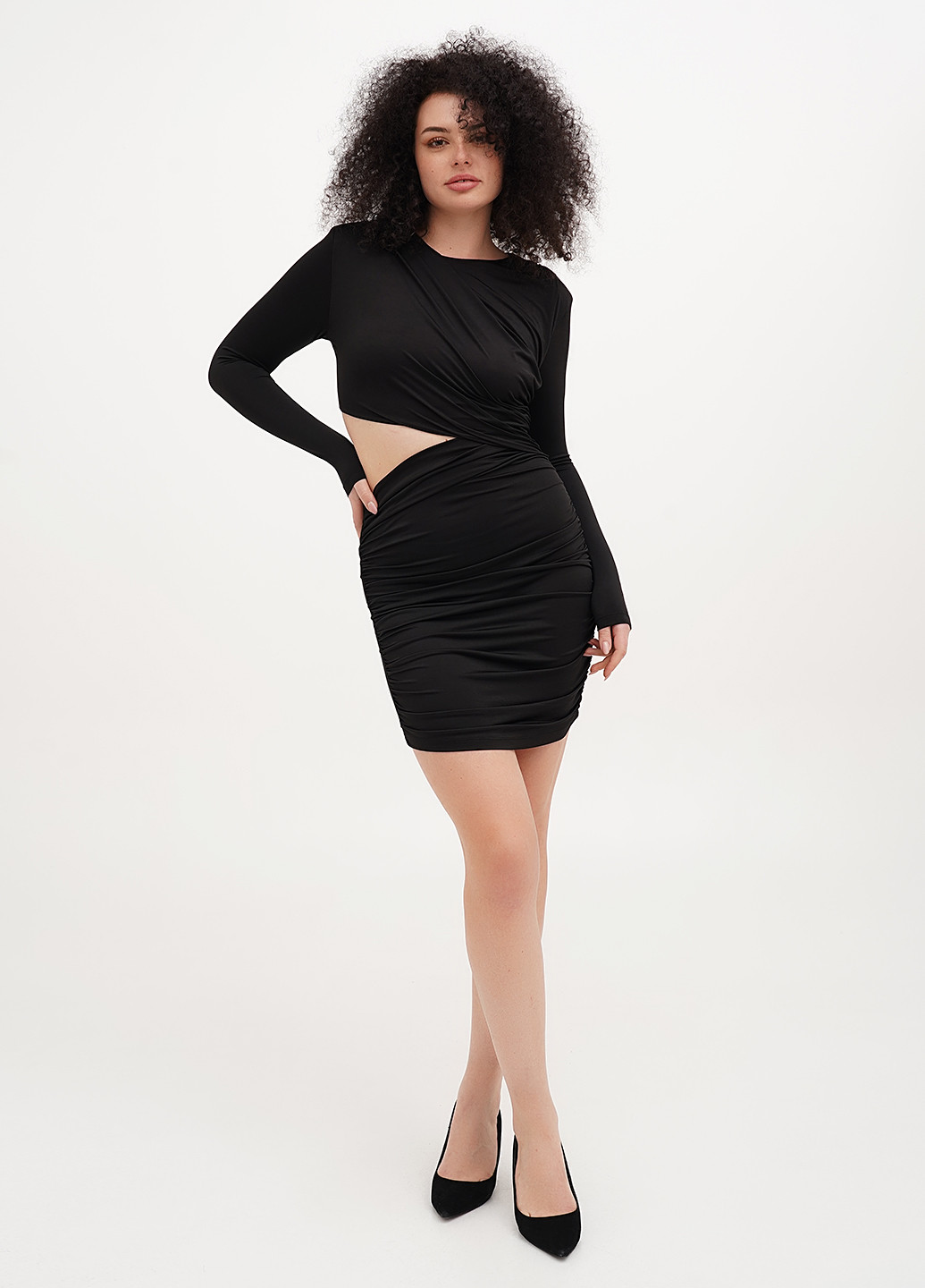 Чорна вечірня сукня силуетна Vicolo однотонна