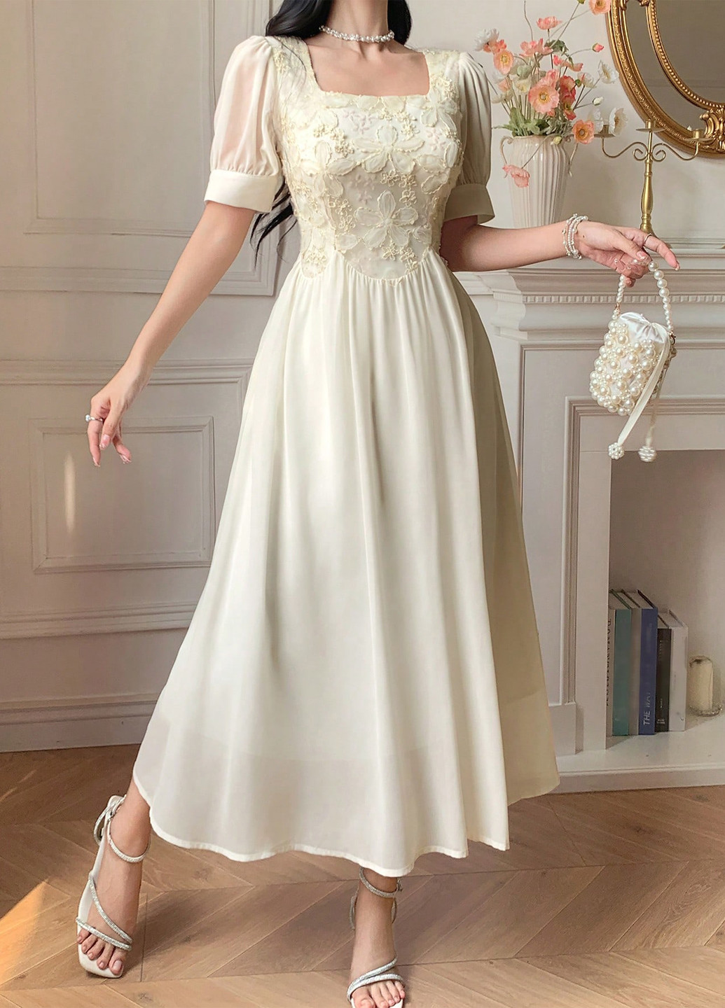 Кремова вечірня сукня з спідницею-сонце SHEIN однотонна