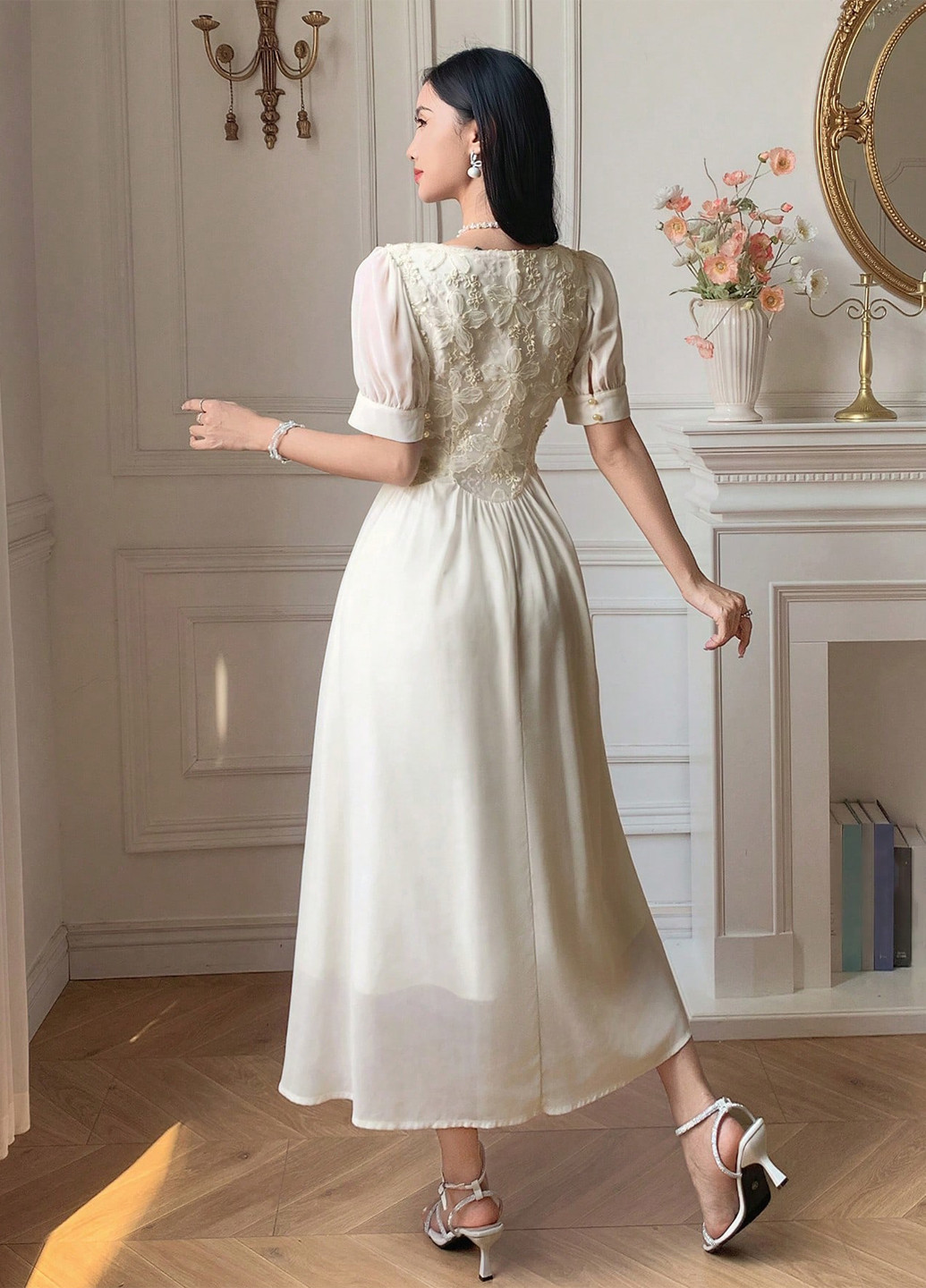 Кремова вечірня сукня з спідницею-сонце SHEIN однотонна