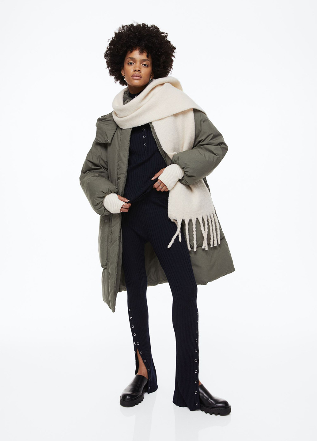 Оливкова (хакі) демісезонна куртка продовжена вільного крою H&M