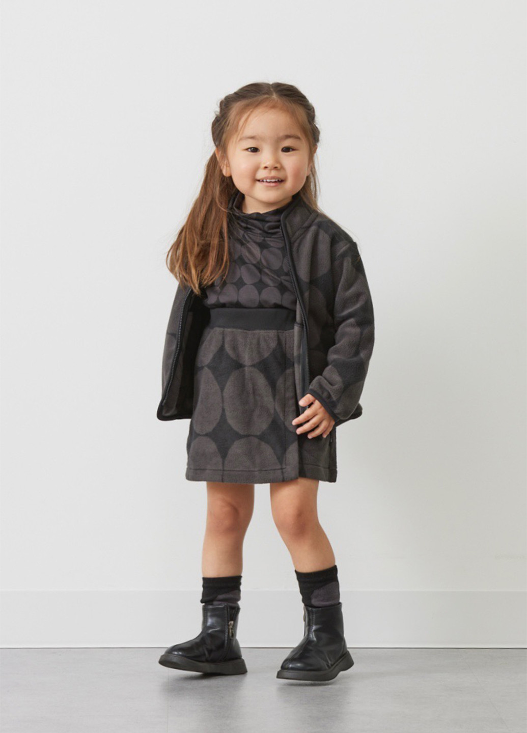 Черная кэжуал с геометрическим узором юбка Uniqlo на запах