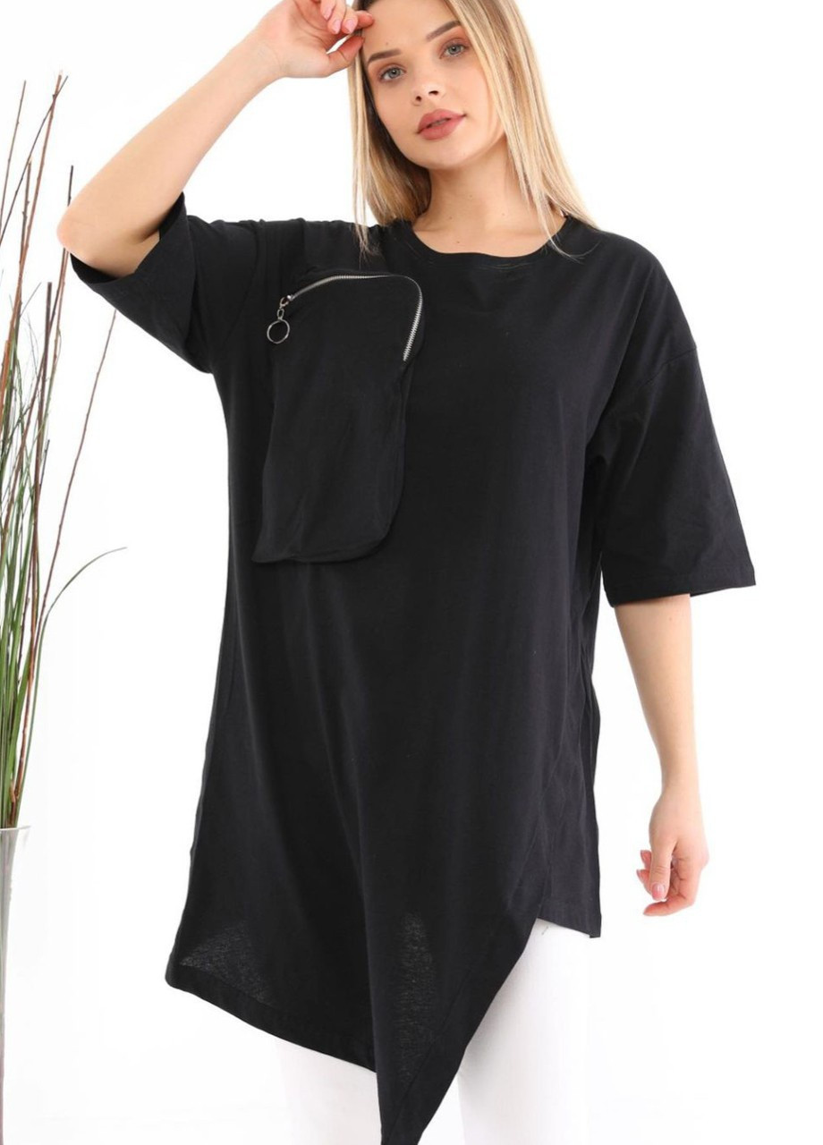 Чорна всесезон футболка довга жіноча чорна з кишенею з коротким рукавом MDG Свободная