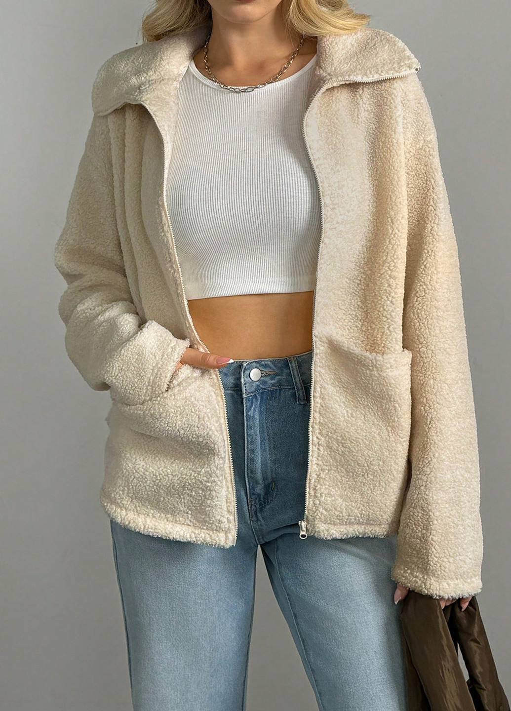 Бежевая демисезонная куртка куртка-пиджак SHEIN