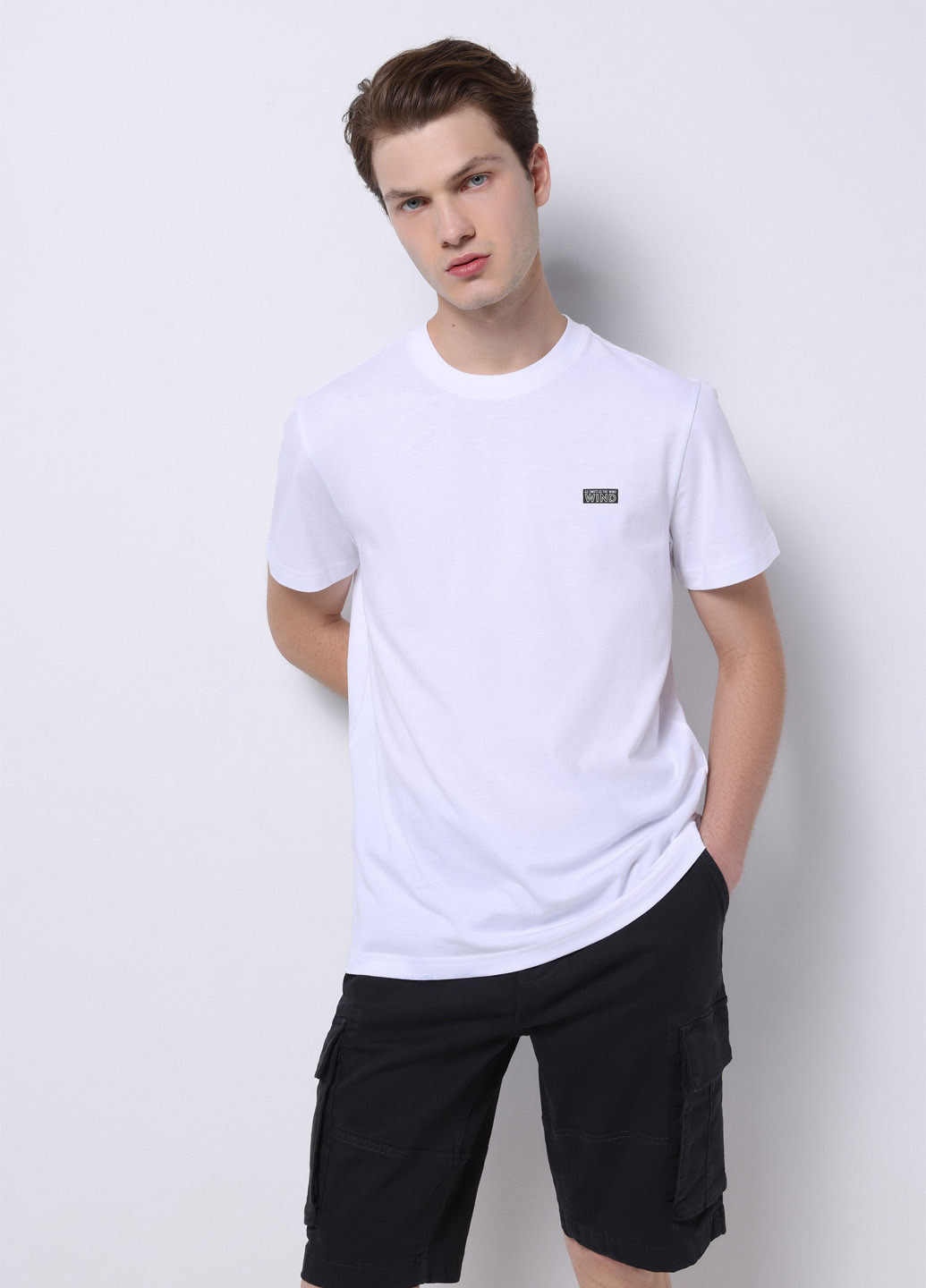 Біла футболка Colin's